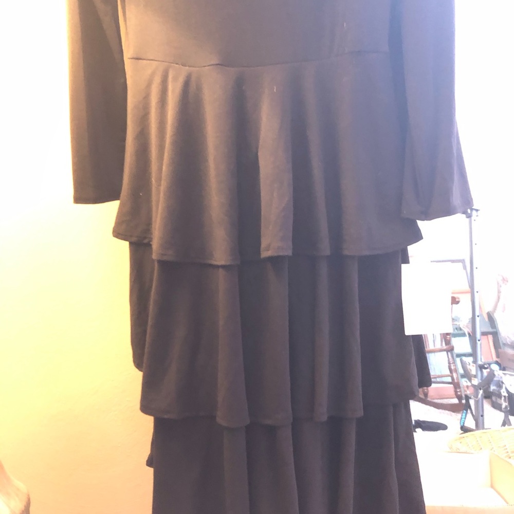 Dress - Picture 2 of 3